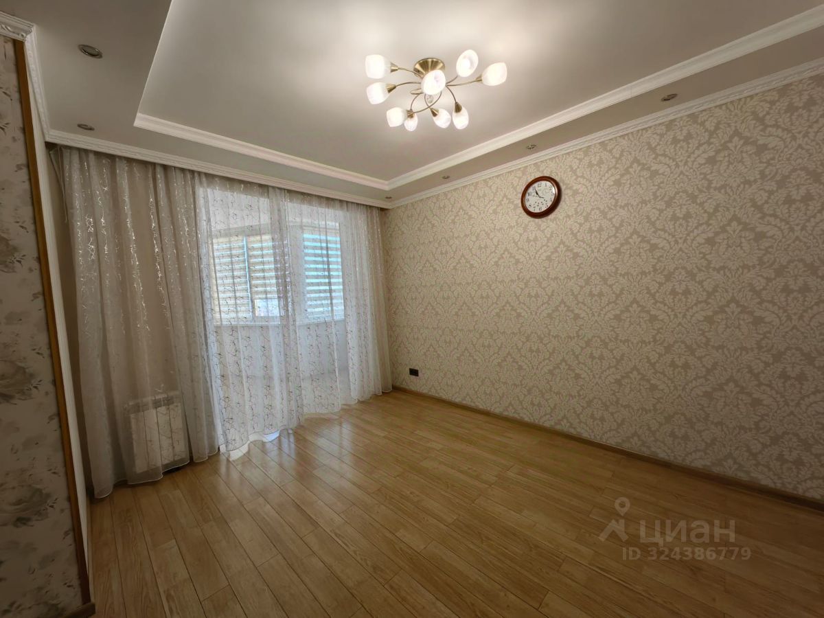 Продажа 2-комн квартиры на вторичном рынке Одинцово, Садовая улица,  д. 24