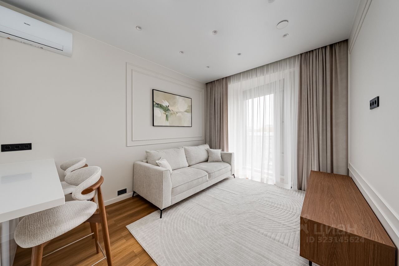 Аренда 2-комн квартиры на вторичном рынке Севастопольский проспект, 22А