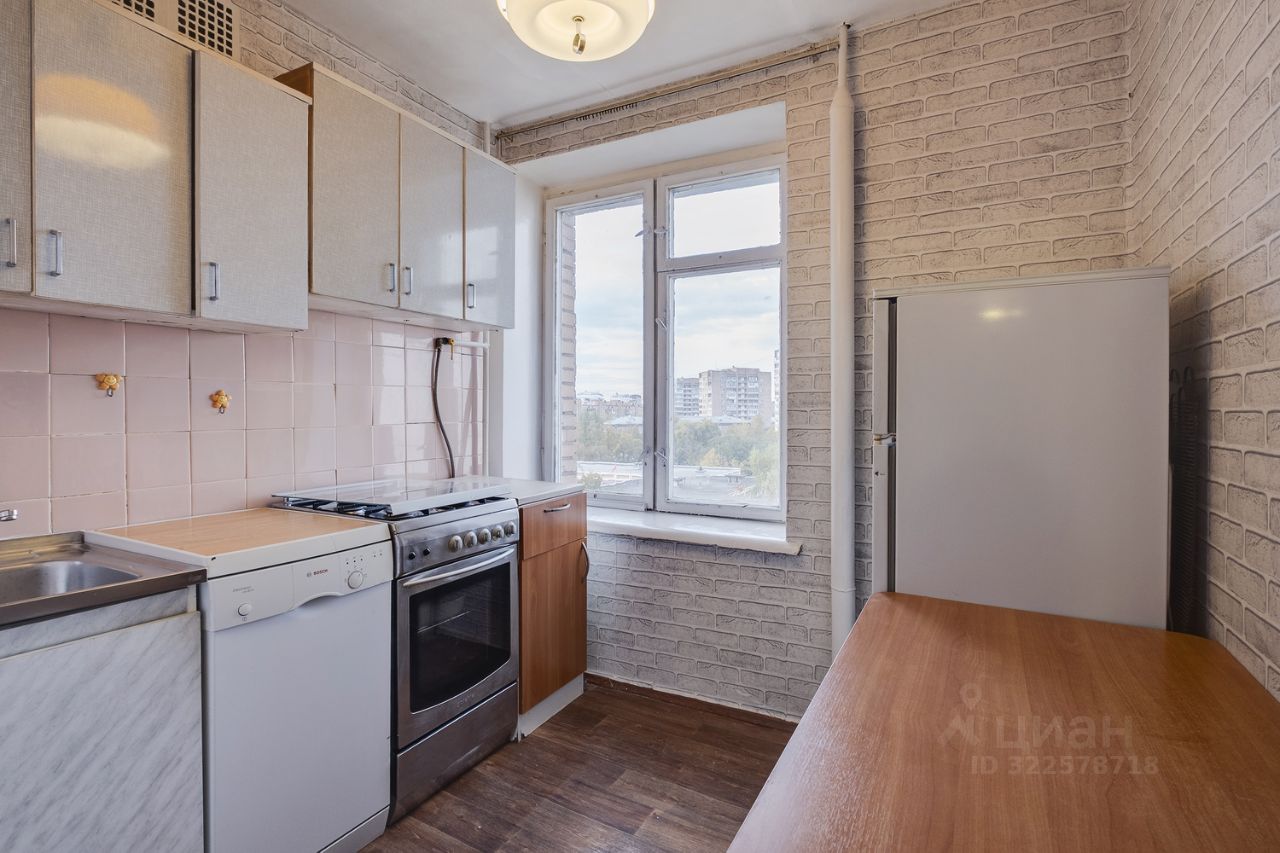 Продажа 3-комн квартиры на вторичном рынке улица Юных Ленинцев, 35К1