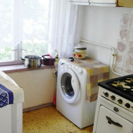 Продажа 2-комн квартиры на вторичном рынке улица Новинки,  д. 5