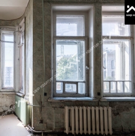 Продажа 4-комн квартиры на вторичном рынке пр-кт Добролюбова,  д. 21