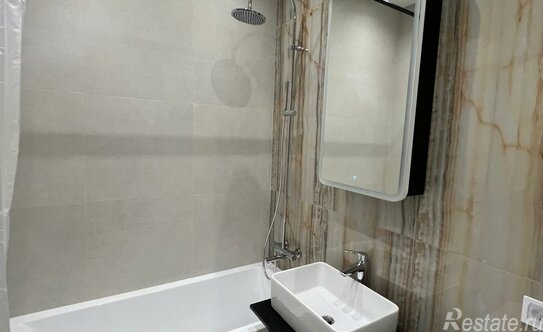 Продажа 2-комн квартиры на вторичном рынке проспект Генерала Дорохова,  д. 39 к2Л