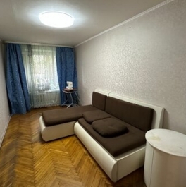 Продажа 3-комн квартиры на вторичном рынке ул Просторная,  д. 10,  к. 1