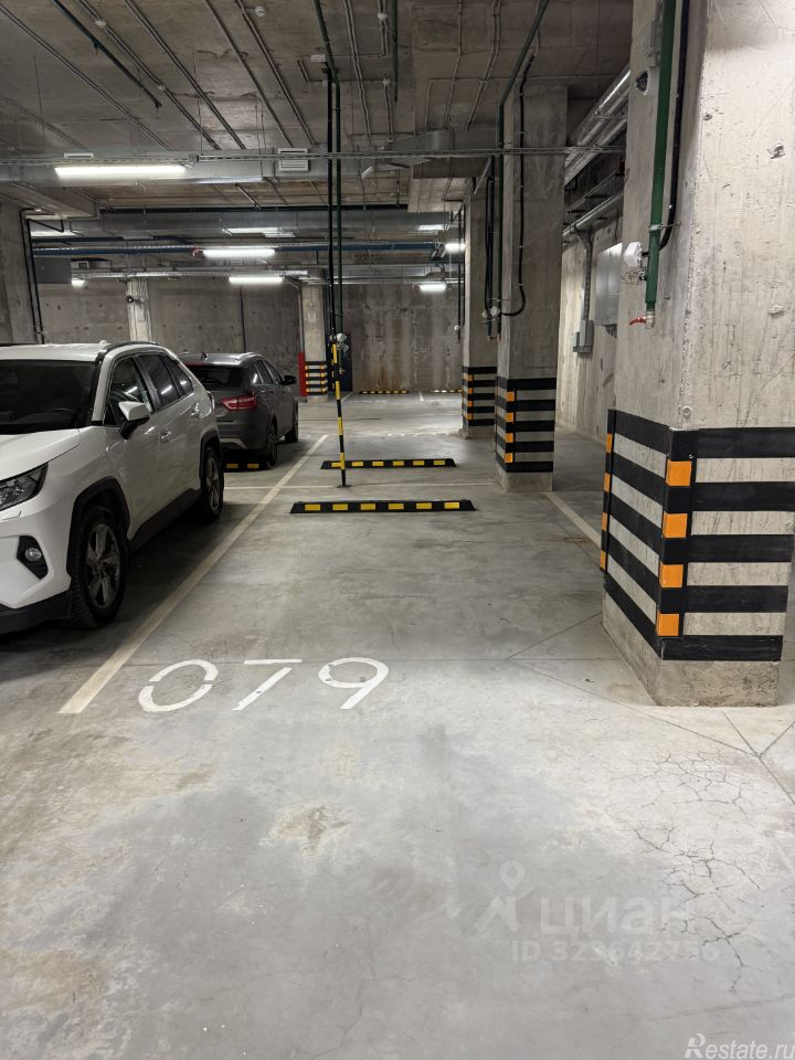 Аренда гаража ул Белоостровская,  д. 10,  к. 2 стр 1