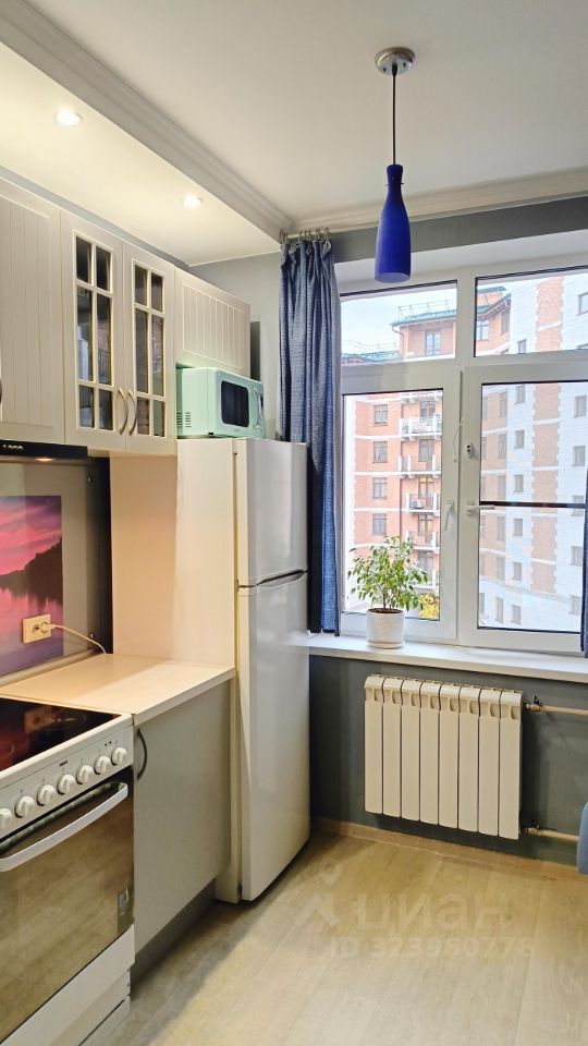 Продажа 2-комн квартиры на вторичном рынке Опалиха мкр, улица Дежнева, 11