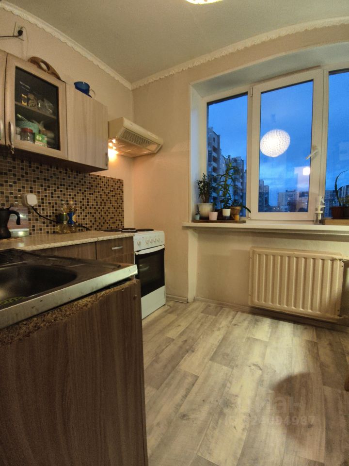 Продажа 2-комн квартиры на вторичном рынке улица Композиторов, 5