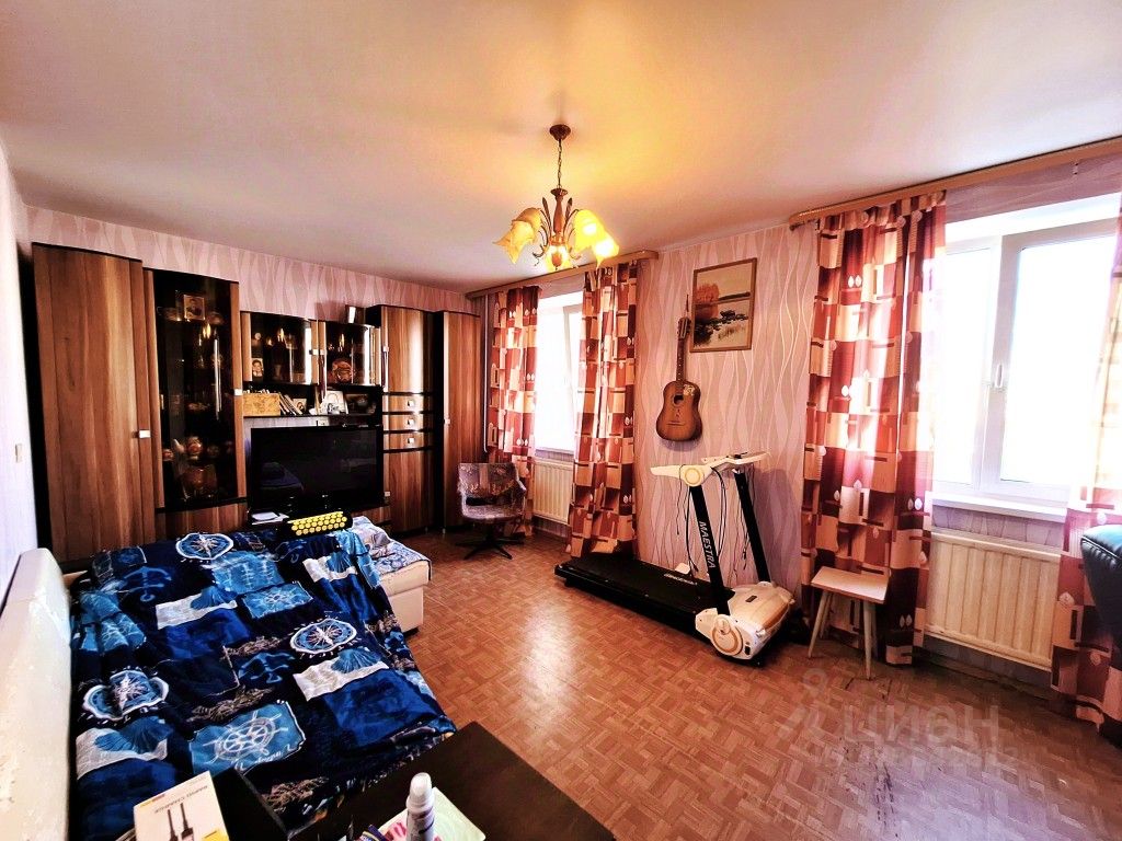 Продажа 3-комн квартиры на вторичном рынке Камышовая улица, 3К1