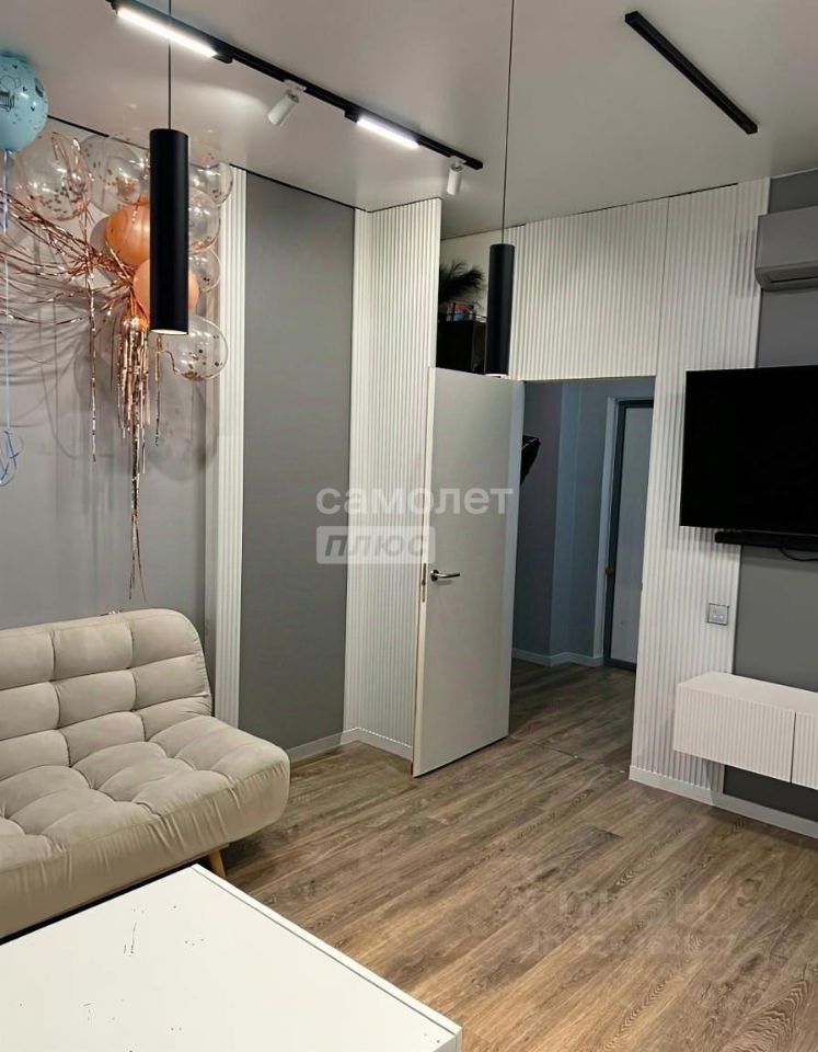 Продажа 3-комн квартиры на вторичном рынке Мирный пгт, улица Академика Северина, 13