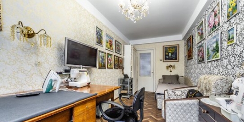 3-комн квартира ул Матроса Железняка,  д. 13