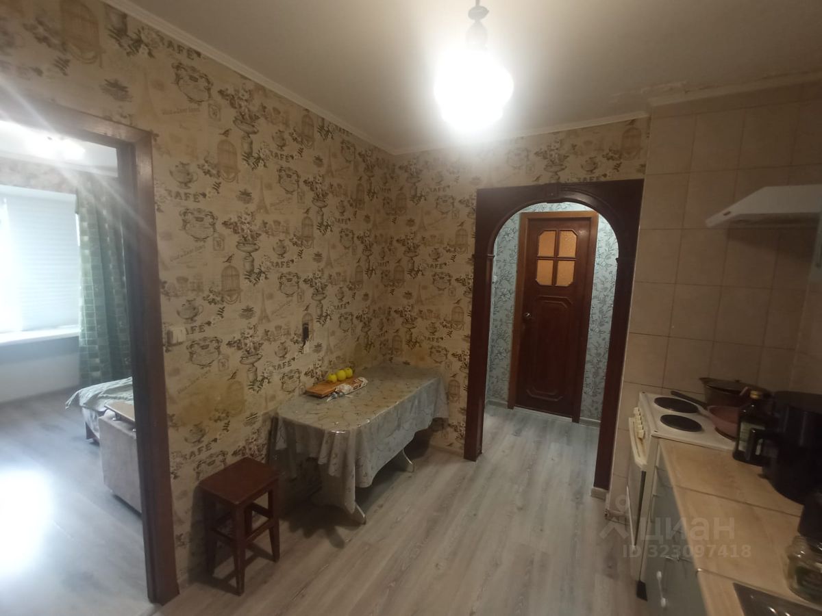 Продажа 3-комн квартиры на вторичном рынке улица Руставели, 37