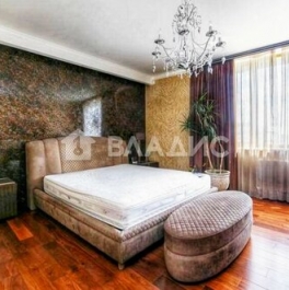 Продажа 5-комн квартиры на вторичном рынке Молодогвардейская улица,  д. 15