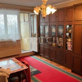 Продажа 2-комн квартиры на вторичном рынке Осенний б-р,  д. 10,  к. 1