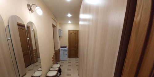 2-комн квартира Чекистов ул,  д. 22