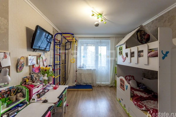 Продажа 2-комн квартиры на вторичном рынке Тельмана, Октябрьская ул,  д. 5