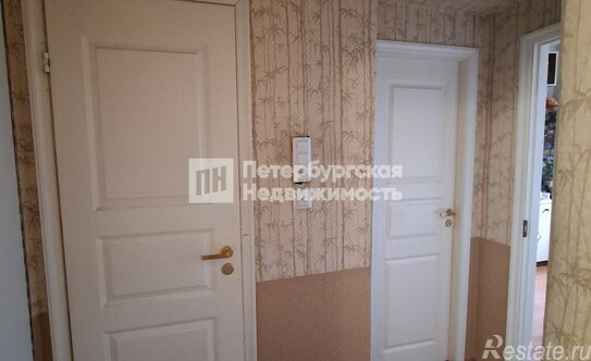 Продажа 3-комн квартиры на вторичном рынке бульвар Красных Зорь,  д. 5