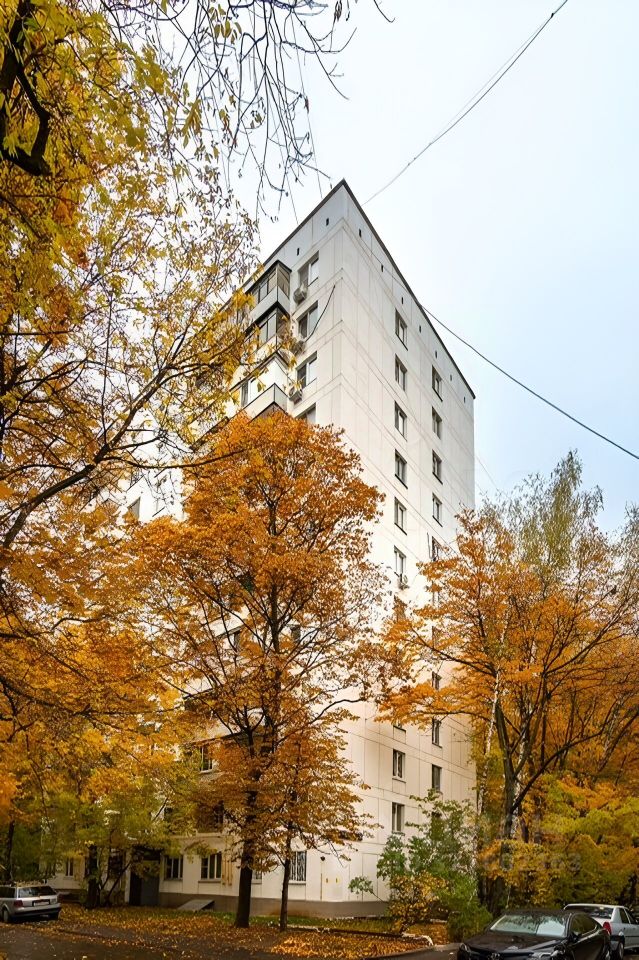 Продажа 1-комн квартиры на вторичном рынке Байкальская улица, 30К3