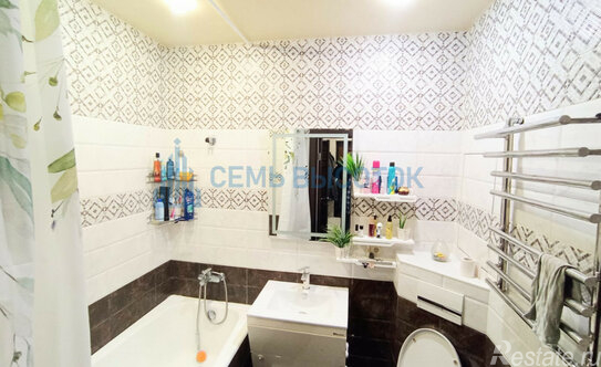 Продажа 2-комн квартиры на вторичном рынке 5-й микрорайон, Радужная улица,  д. 6 к1