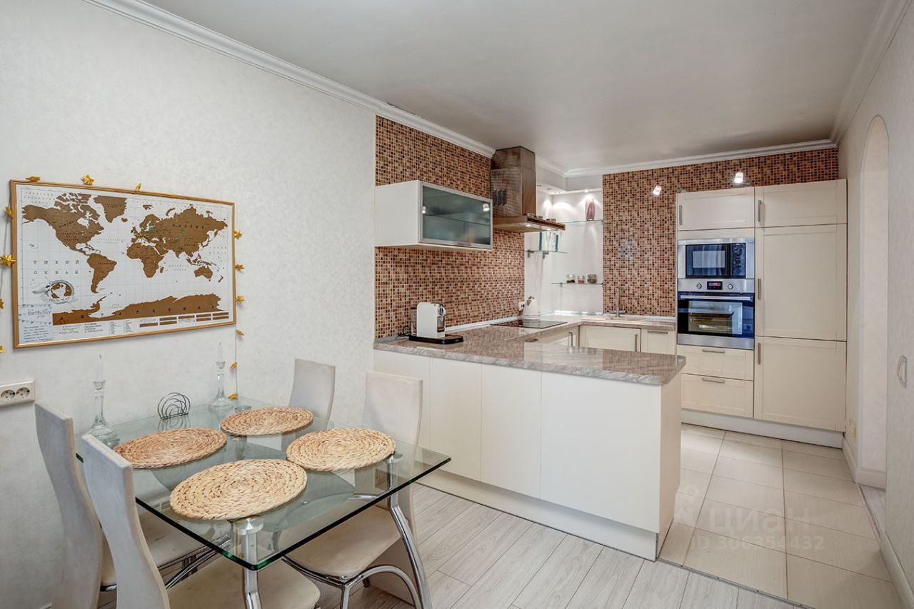 Продажа 3-комн квартиры на вторичном рынке Народная улица, 11к2