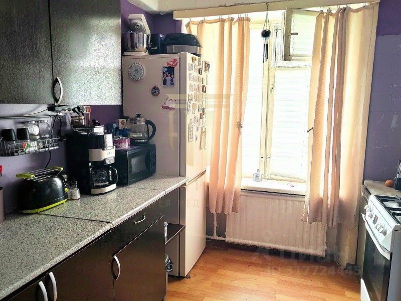 Продажа 3-комн квартиры на вторичном рынке улица Карпинского, 11к1