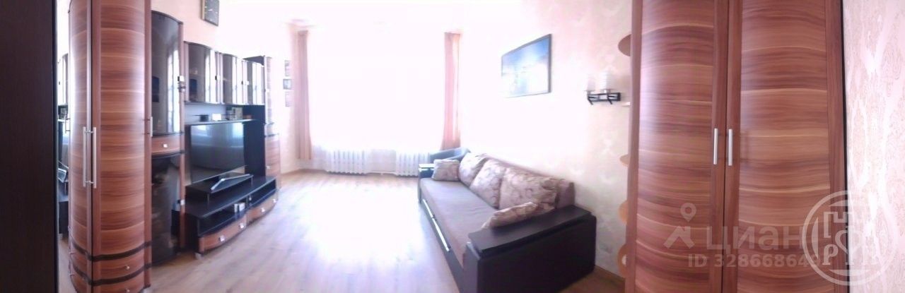 Продажа 4-комн квартиры на вторичном рынке Кронштадт, улица Сургина, 8к1
