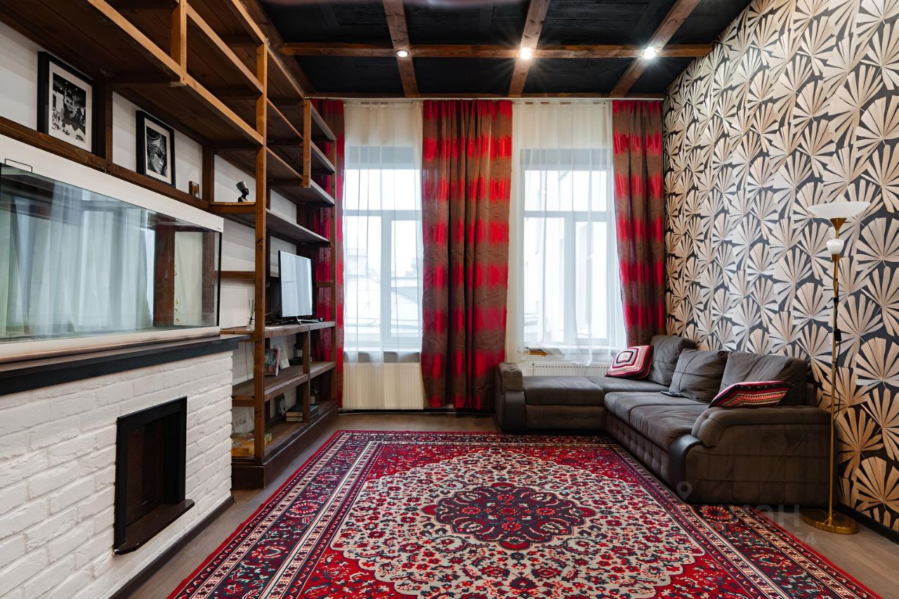 Аренда 3-комн квартиры на вторичном рынке Загородный проспект, 26