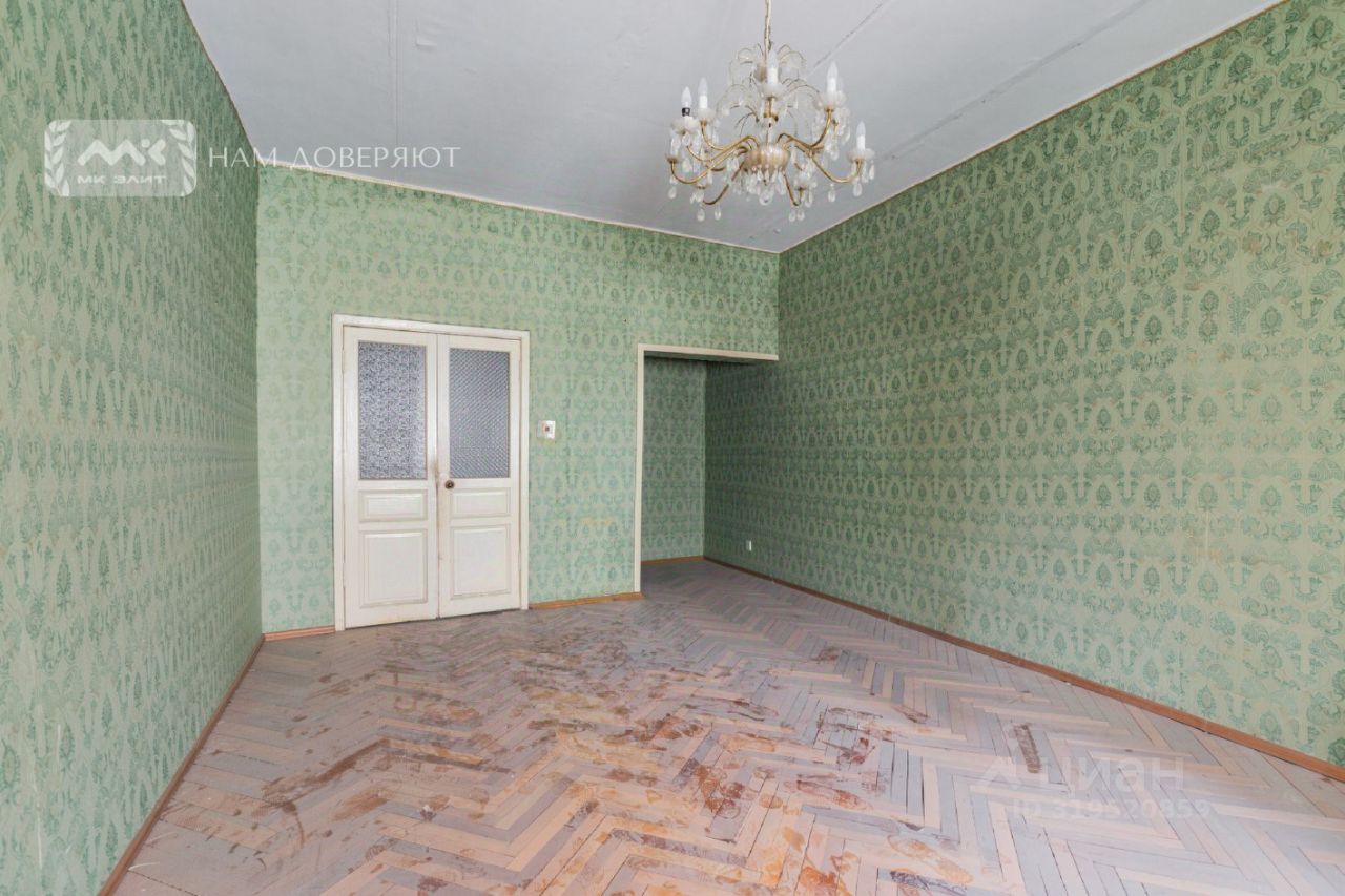 Продажа 3-комн квартиры на вторичном рынке Невский проспект, 139