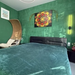 Продажа 2-комн квартиры на вторичном рынке Янино-1 д, Голландская ул,  д. 5 к3