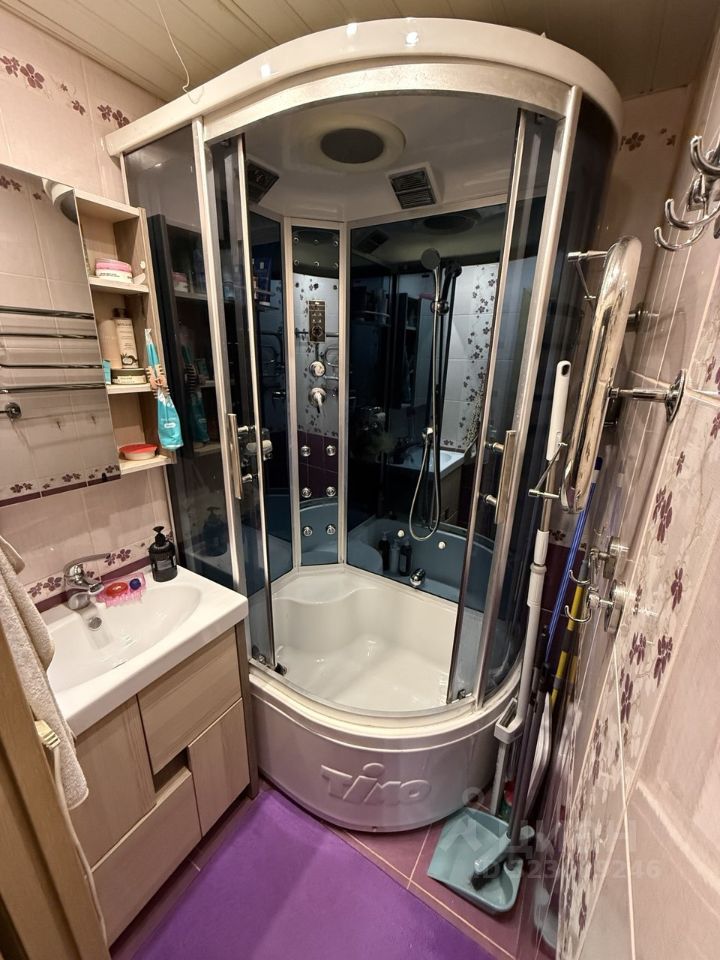 Продажа 2-комн квартиры на вторичном рынке Одинцово, улица Чикина, 11