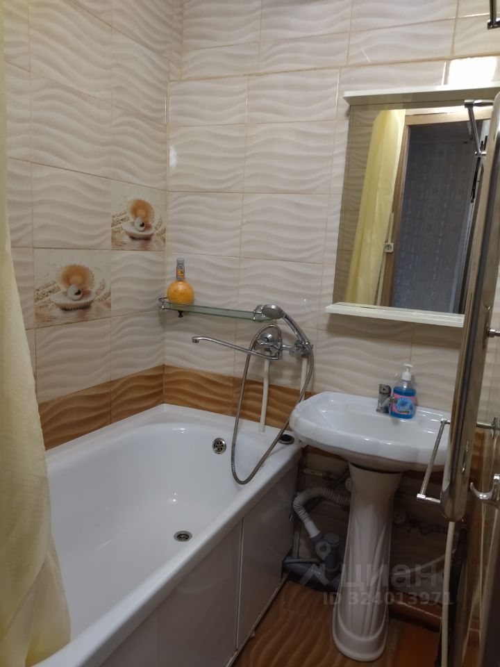 Продажа 2-комн квартиры на вторичном рынке проспект Большевиков, 21