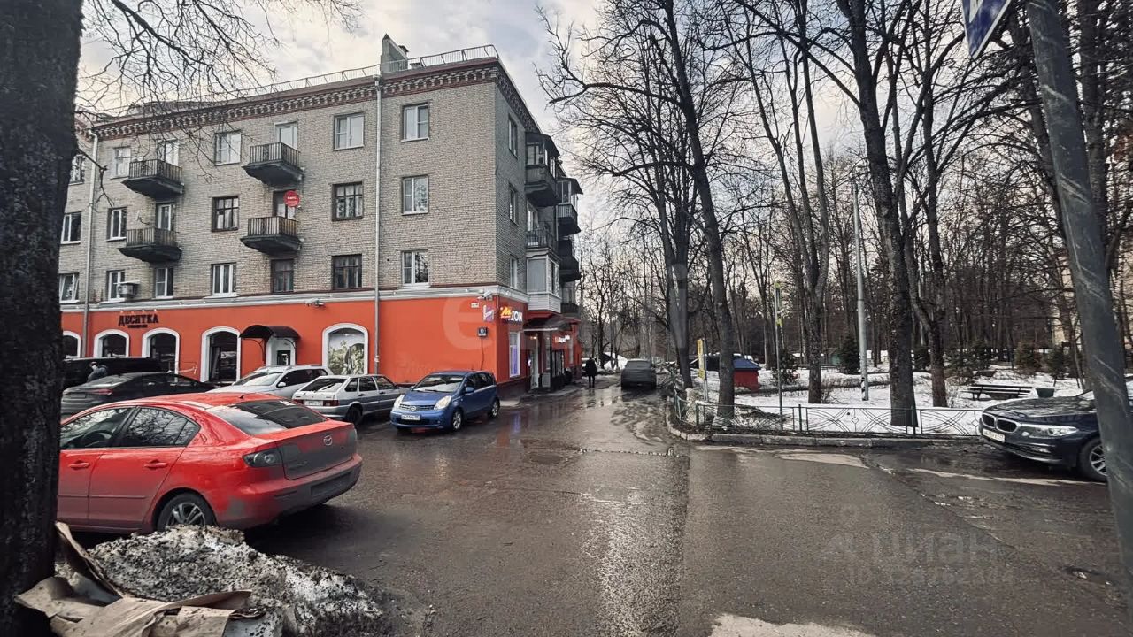 Продажа 2-комн квартиры на вторичном рынке пос. Барвиха,  д. 10