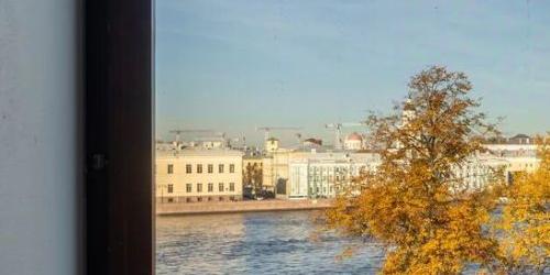 5-комн квартира Адмиралтейская набережная, 10