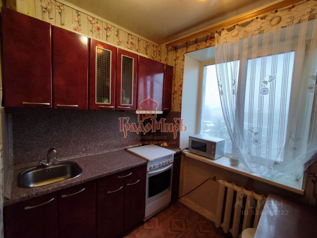 Продажа 2-комн квартиры на вторичном рынке пос. Мостовик, улица Первомайская, 16
