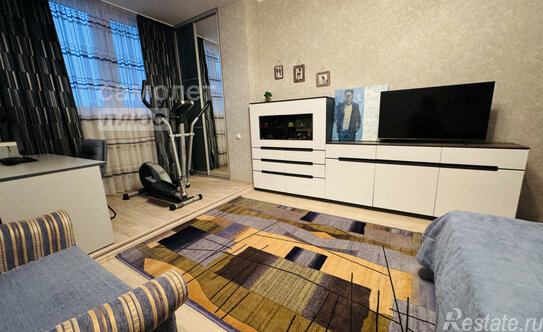 Продажа 4-комн квартиры на вторичном рынке улица Столетова