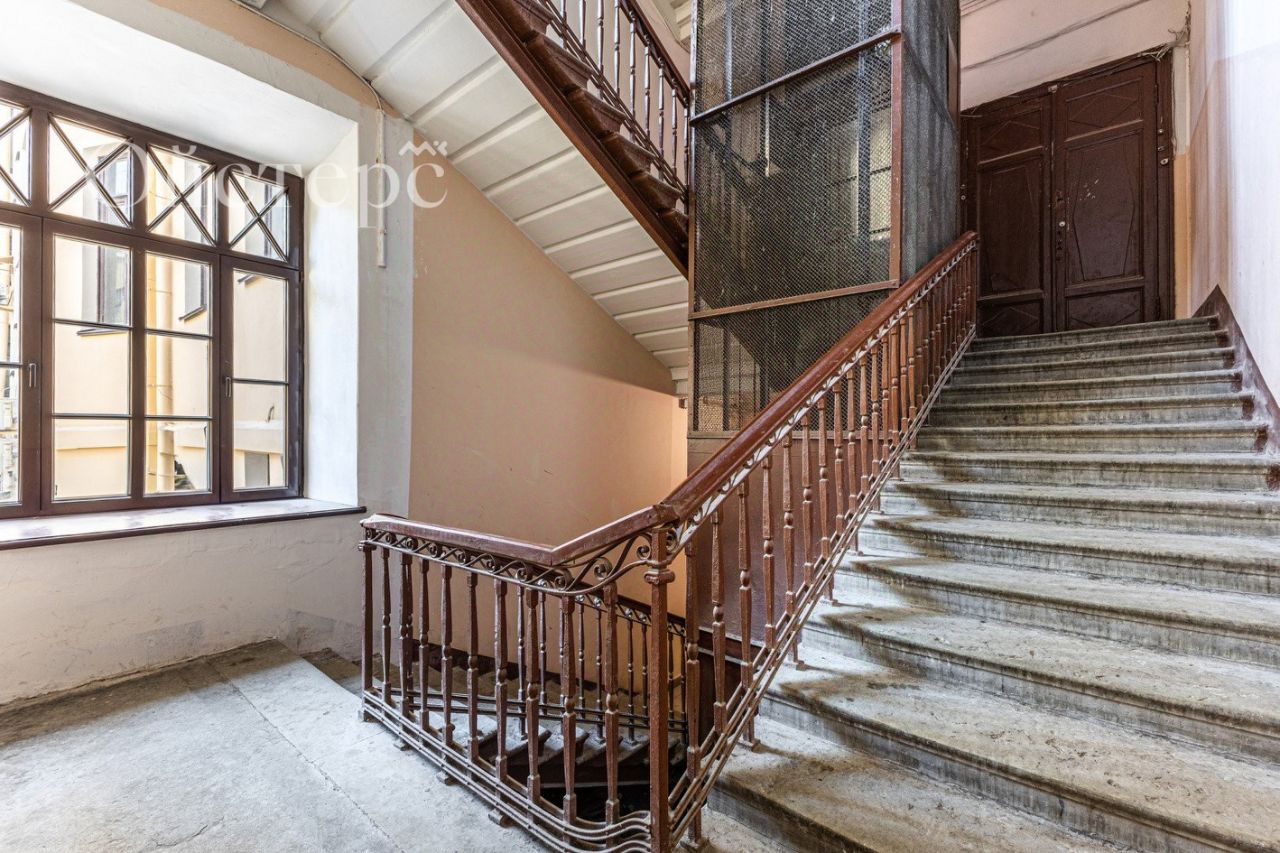 Продажа 6-комн квартиры на вторичном рынке улица Рубинштейна, 23