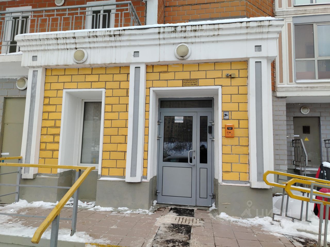 Продажа 3-комн квартиры на вторичном рынке Рождественская улица, 31