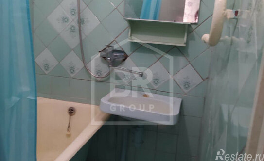 Продажа 1-комн квартиры на вторичном рынке Красное Село г, Бронетанковая ул,  д. 13,  к. 1