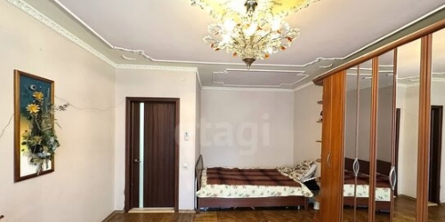 2-комн квартира улица Крупской,  д. 11