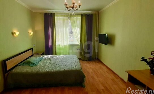 Продажа 1-комн квартиры на вторичном рынке проспект Королёва,  д. 69