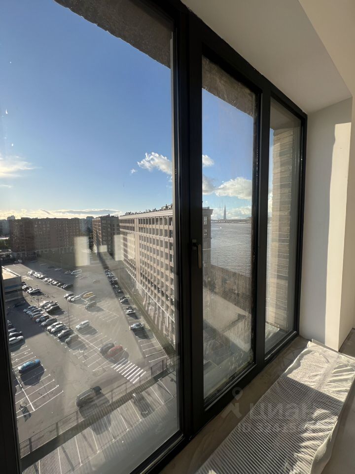 Продажа студии набережная Макарова, 58