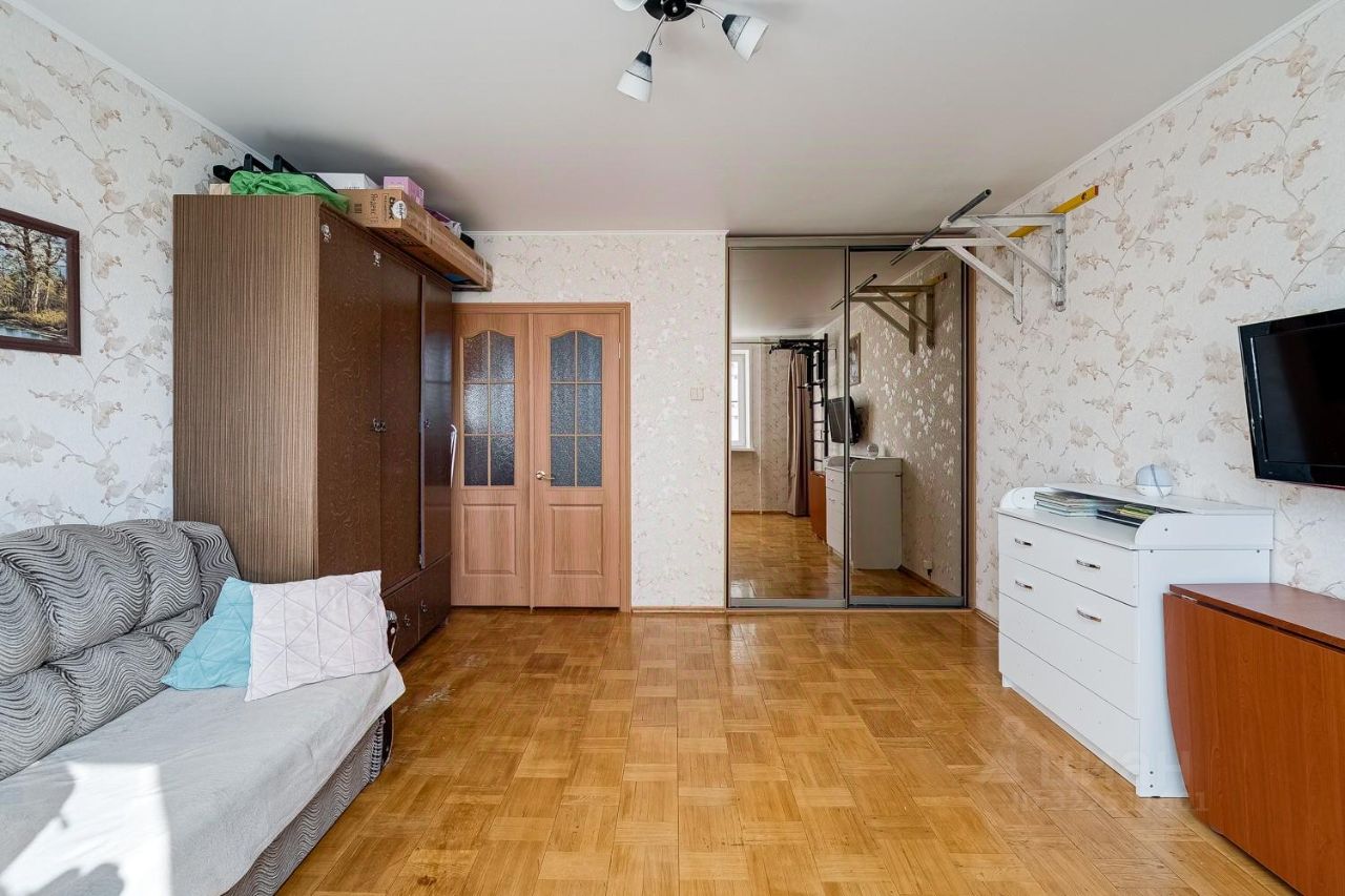 Продажа 2-комн квартиры на вторичном рынке Рублевское шоссе, 18К1