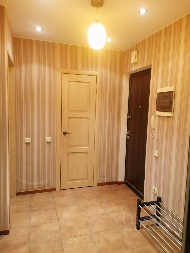 Продажа 2-комн квартиры на вторичном рынке улица Турку, 11к2