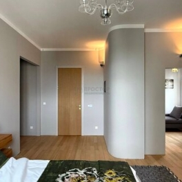 Продажа 4-комн квартиры на вторичном рынке улица Крылатские Холмы,  д. 33 к1