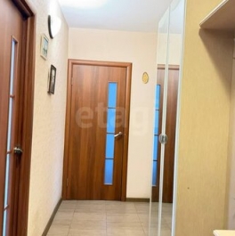 Продажа 3-комн квартиры на вторичном рынке Петергофское ш,  д. 11/21