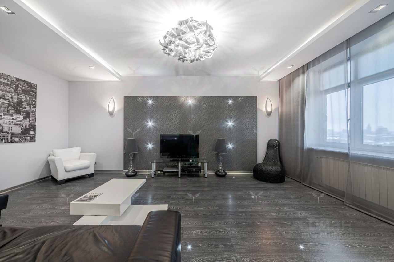 Продажа 3-комн квартиры на вторичном рынке Чапаевский переулок, 3