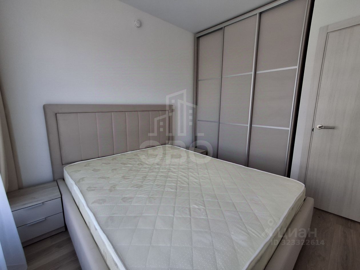 Аренда 3-комн квартиры на вторичном рынке пос. Янино-1, улица Голландская, 18к1