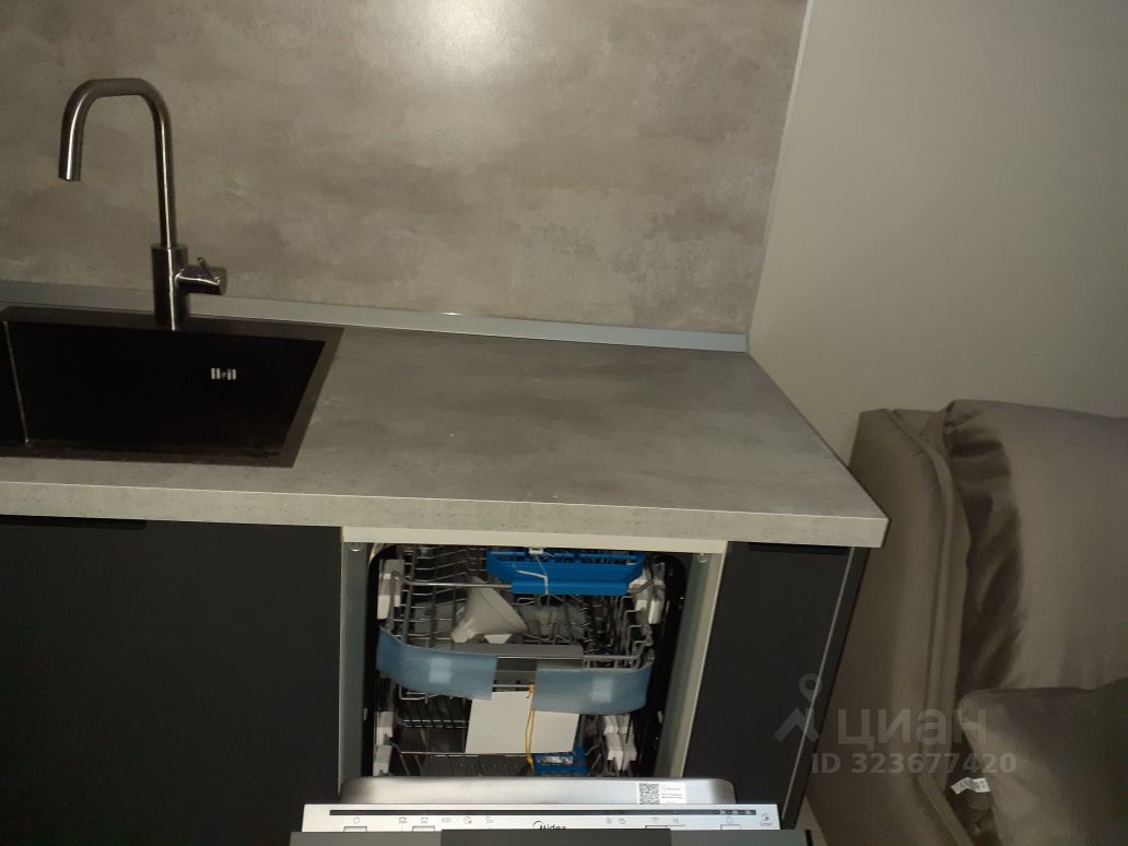 Аренда 1-комн квартиры на вторичном рынке Новоивановское пгт, бульвар Эйнштейна, 5