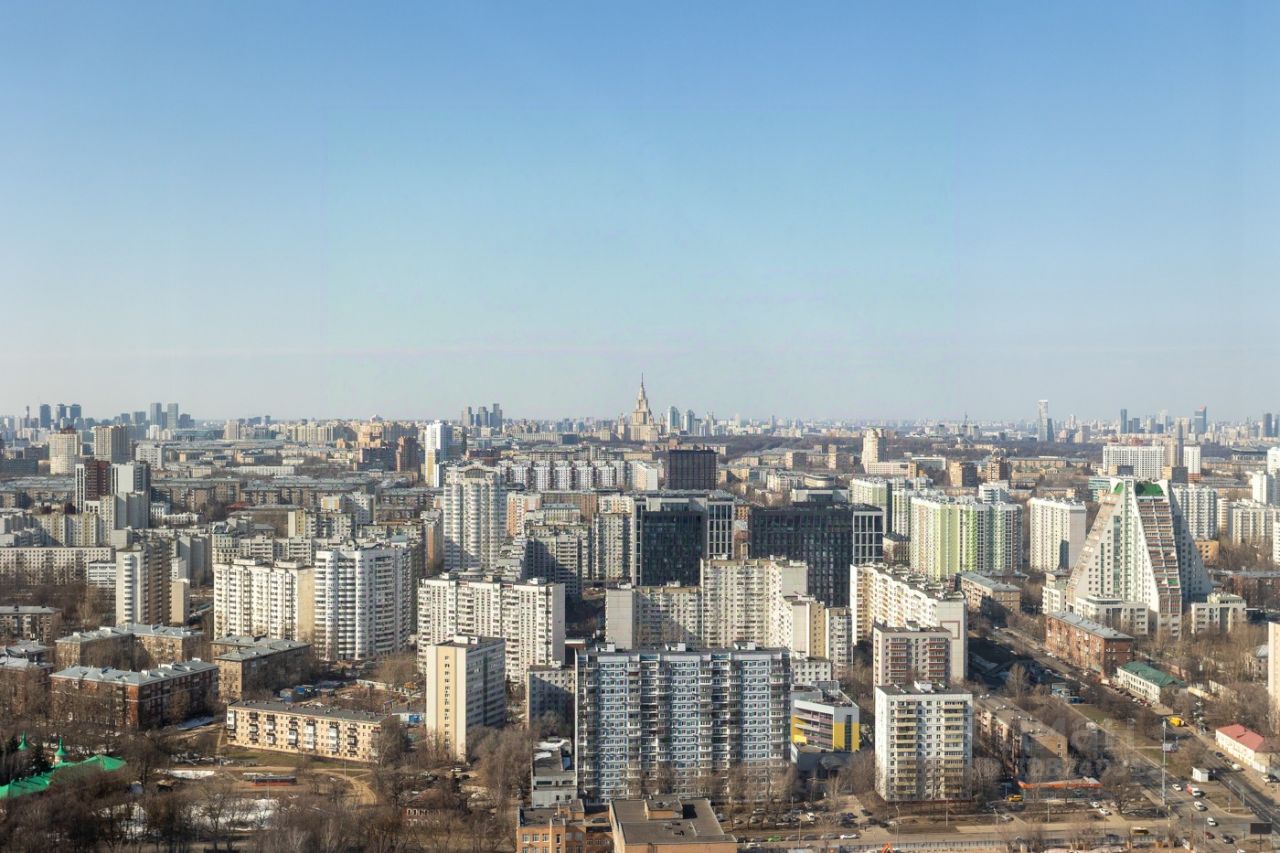Продажа 4-комн квартиры на вторичном рынке Севастопольский проспект, 22А