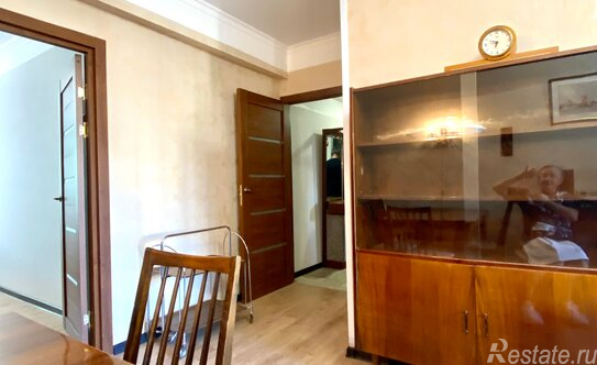 Аренда 3-комн квартиры на вторичном рынке Панферова ул,  д. 11