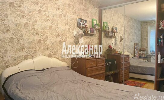 Продажа 3-комн квартиры на вторичном рынке ул Морской Пехоты,  д. 8,  к. 1