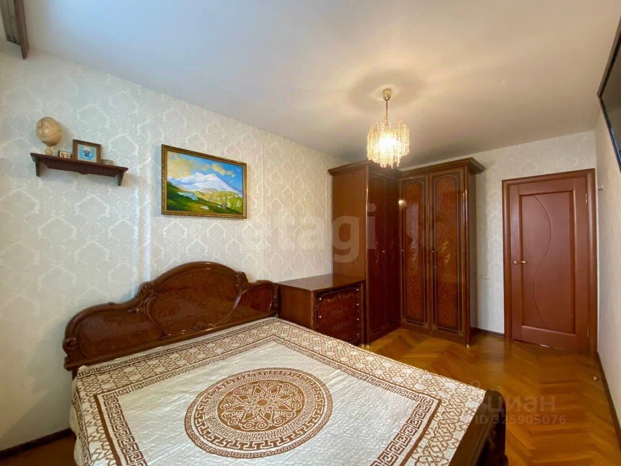 Продажа 4-комн квартиры на вторичном рынке Южнобутовская улица, 143